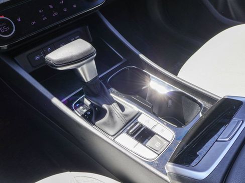 Certified 2025 Hyundai Santa Cruz SEL image 15