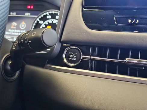 New 2026 Mitsubishi Outlander AWD image 19