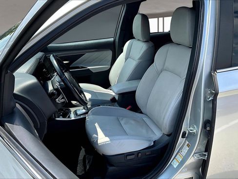 Used 2022 Mitsubishi Outlander SEL image 25