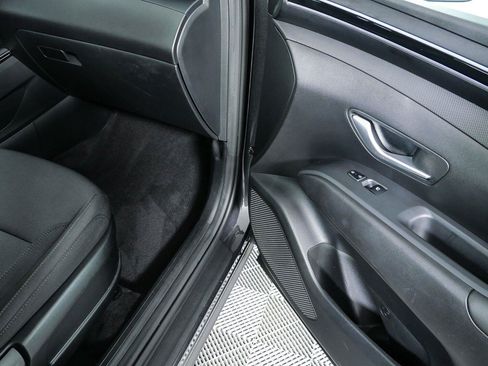 Used 2023 Hyundai Tucson SE FWD image 21
