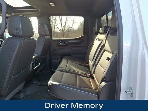 Used 2024 GMC Sierra 1500 Denali image 13