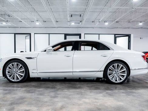 Used 2023 Bentley Flying Spur W12 AWD/4WD image 4