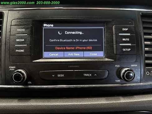 Used 2018 Kia Sedona L image 11