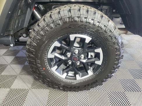 New 2026 Jeep Gladiator Rubicon w/ Safety Group image 32