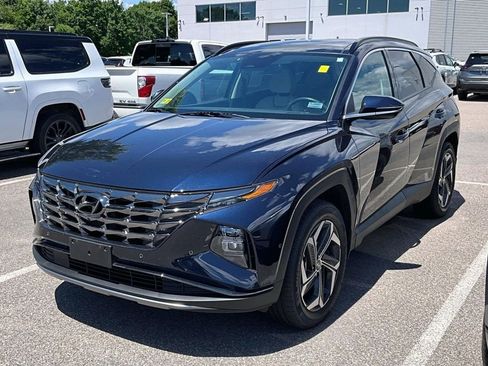 Used 2024 Hyundai Tucson Limited AWD/4WD image 3