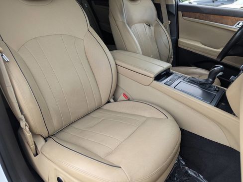 Used 2015 Hyundai Genesis 5.0 image 11