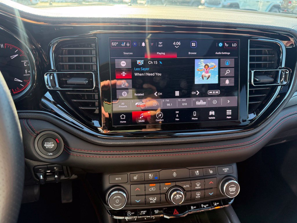 Used 2025 Dodge Durango GT AWD/4WD image 12