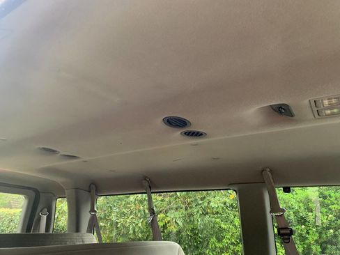 Used 1999 Ford E-350 and Econoline 350 XLT image 15