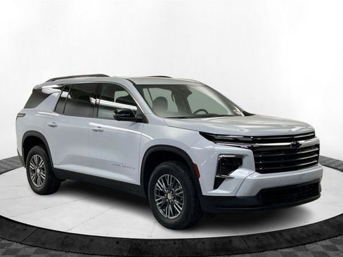 New 2026 Chevrolet Traverse LT w/ Enhanced Driving Package image 8