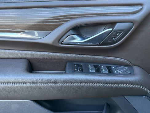 Used 2024 GMC Yukon XL Denali w/ Denali Reserve Package image 12