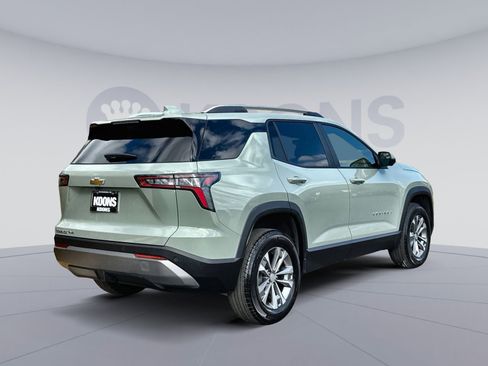 Used 2025 Chevrolet Equinox LT w/ Convenience Package II image 7