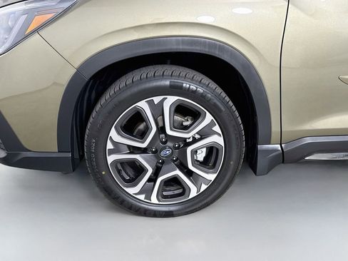 Used 2023 Subaru Ascent Touring AWD/4WD image 39