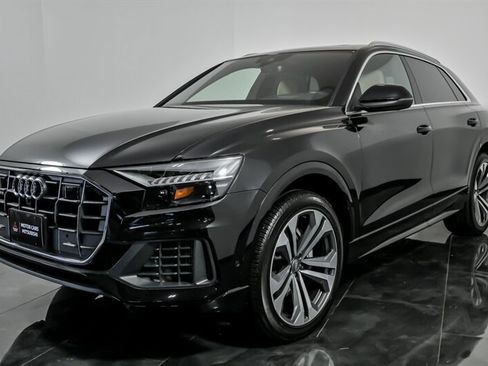 Used 2020 Audi Q8 Prestige AWD/4WD image 5