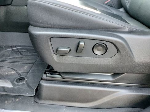 Used 2023 Chevrolet Tahoe Z71 image 25