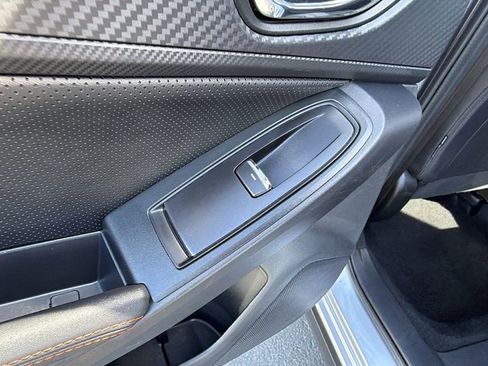 Used 2022 Subaru Crosstrek 2.5i Limited w/ Moonroof Package 2 image 15