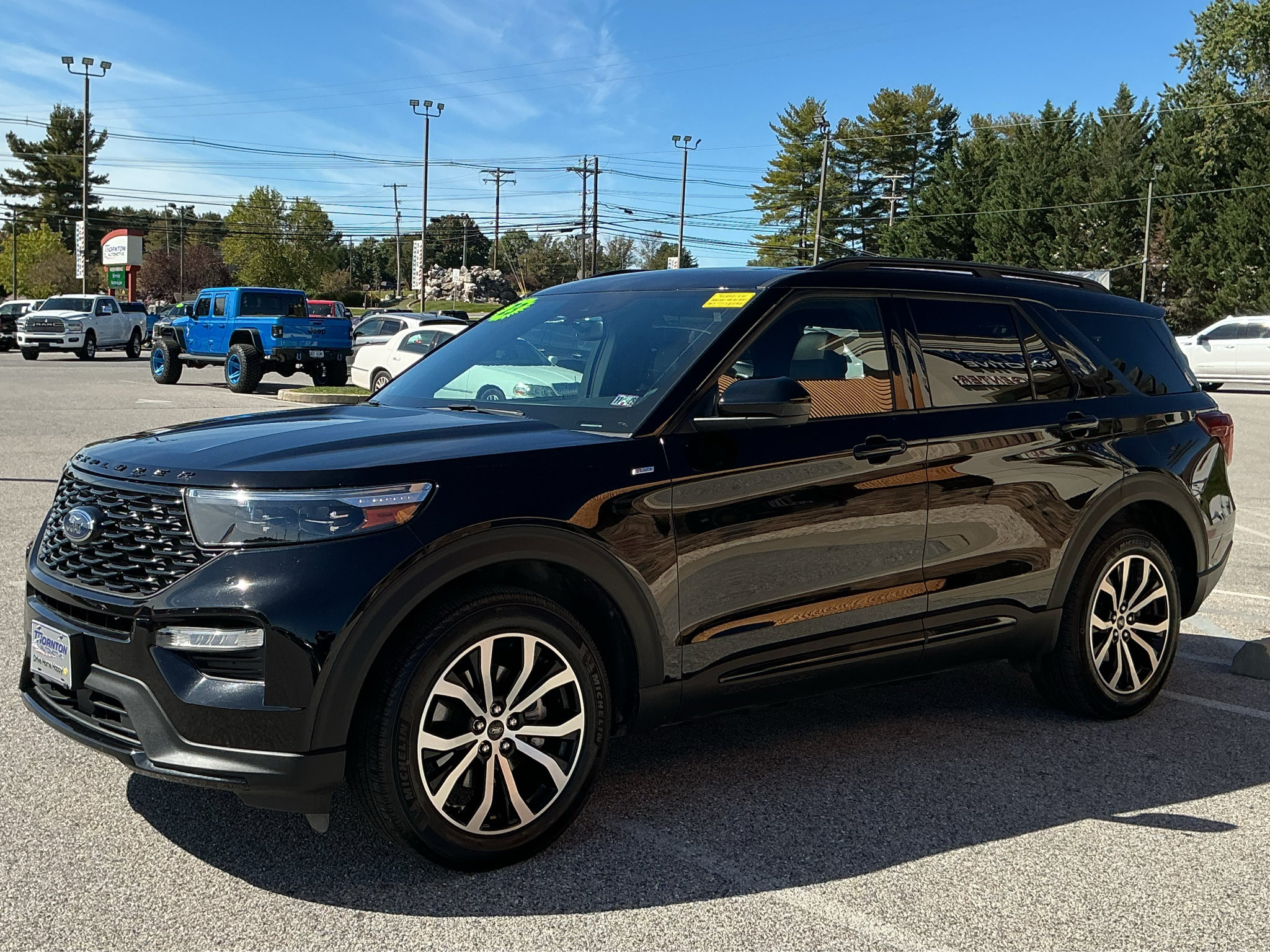Used 2023 Ford Explorer ST-Line w/ Class IV Trailer Tow Package AWD/4WD image 10