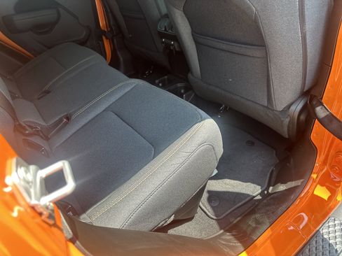 New 2025 Jeep Gladiator Sport image 24