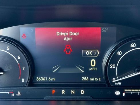 Used 2022 Lincoln Corsair AWD w/ Equipment Group 101A image 18