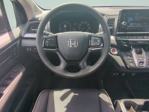 New 2026 Honda Odyssey Touring image 16