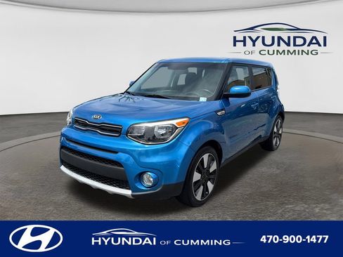 Used 2019 Kia Soul + FWD image 3