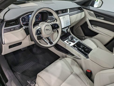 Used 2025 Jaguar F-PACE R-Dynamic S image 7