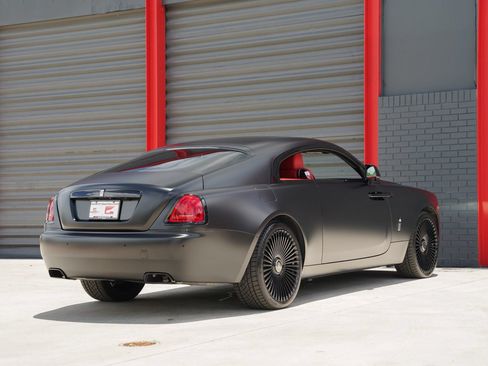 Used 2020 Rolls-Royce Wraith RWD image 16