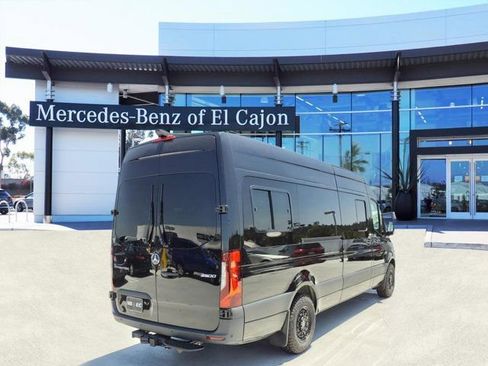 Used 2023 Mercedes-Benz Sprinter 2500 image 3