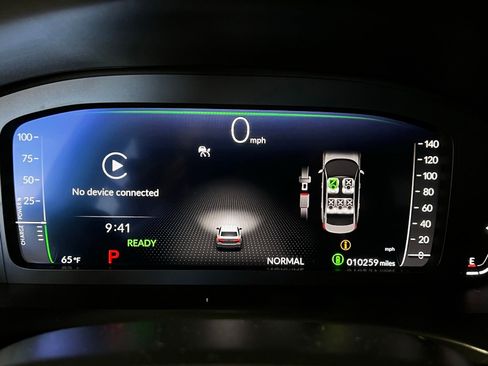 Used 2025 Honda Civic Sport image 10