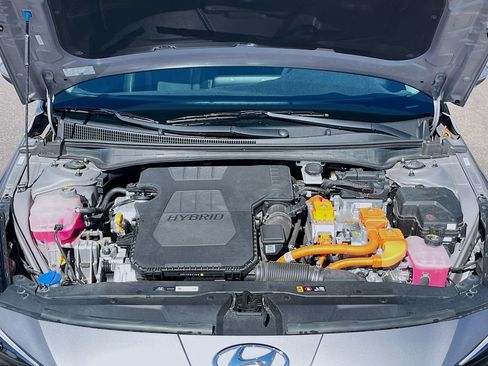 Used 2023 Hyundai Elantra Limited FWD image 31
