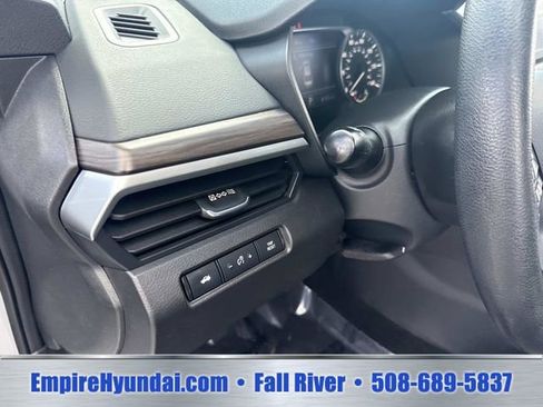 Used 2024 Nissan Altima 2.5 SV FWD image 20