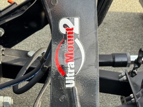 Used 2011 Chevrolet Suburban 2500 image 14