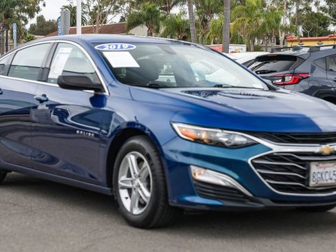 Used 2019 Chevrolet Malibu LS image 3