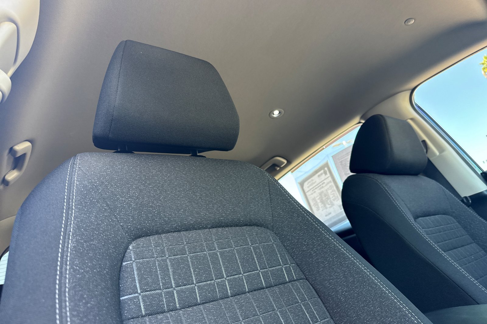 Used 2025 Honda HR-V LX image 18