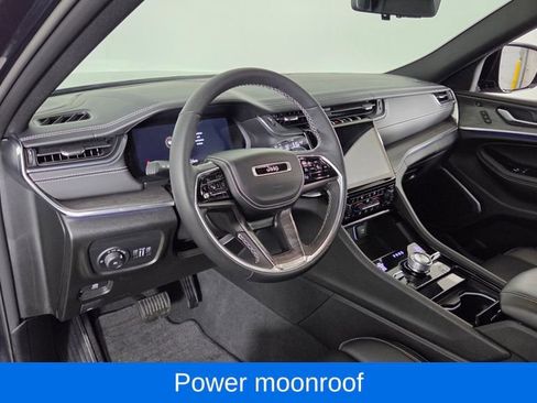 Used 2023 Jeep Grand Cherokee Overland w/ Luxury Tech Group IV image 14