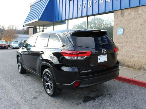 Used 2019 Toyota Highlander LE image 5
