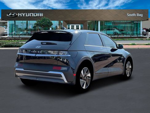 New 2026 Hyundai Ioniq 5 SEL RWD image 7