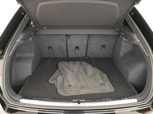 Certified 2024 Audi Q3 2.0T Premium w/ Convenience Package image 29