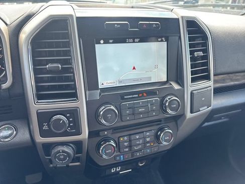 Used 2018 Ford F150 Lariat w/ Trailer Tow Package AWD/4WD image 21