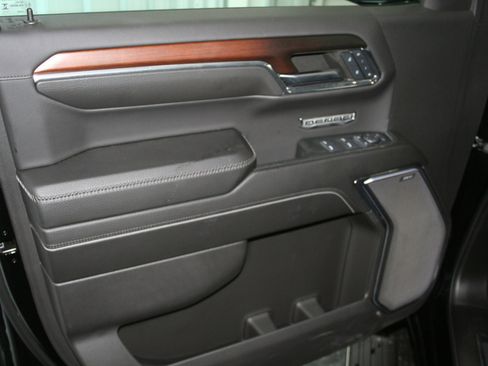 Used 2024 GMC Sierra 1500 Denali w/ Denali Reserve Package image 23