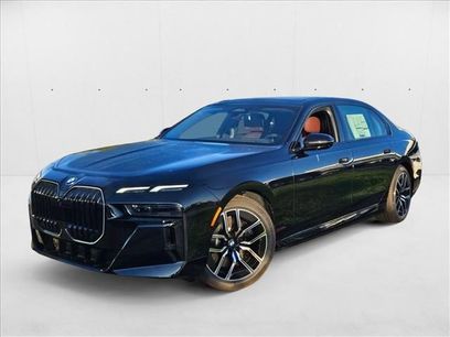 New 2025 BMW i7 xDrive60 w/ Premium Package