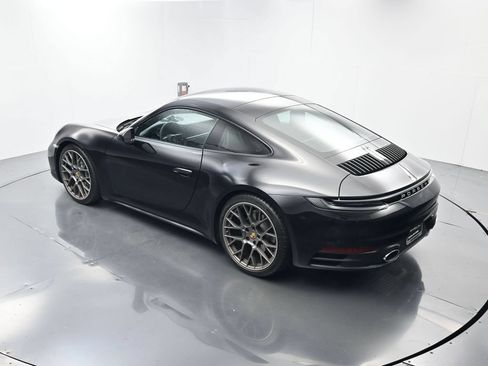 Certified 2024 Porsche 911 Carrera RWD image 33