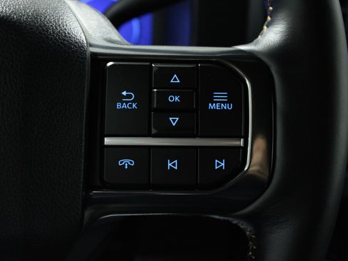 Used 2023 Ford F350 Platinum w/ Tremor Off-Road Package image 21