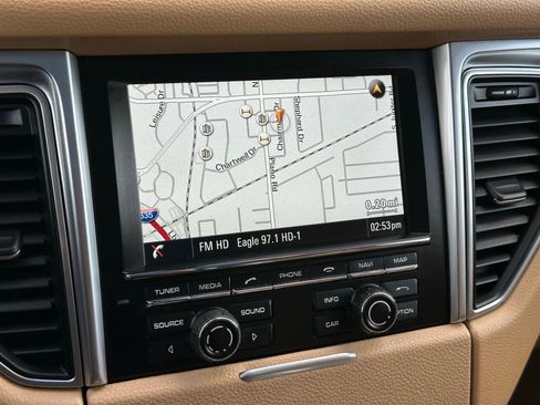 Used 2016 Porsche Macan S image 34