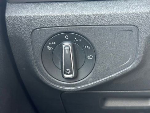 Used 2021 Volkswagen Atlas SEL image 24