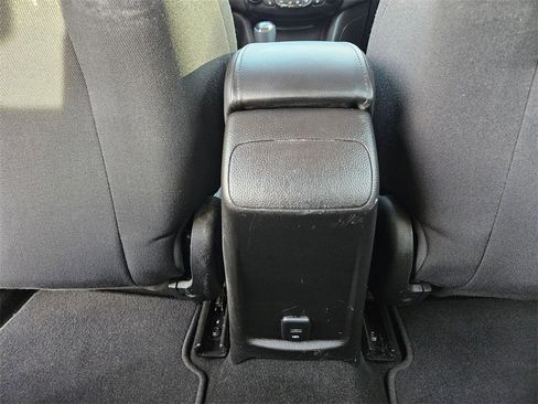 Used 2018 Chevrolet Cruze LT w/ Convenience Package image 21