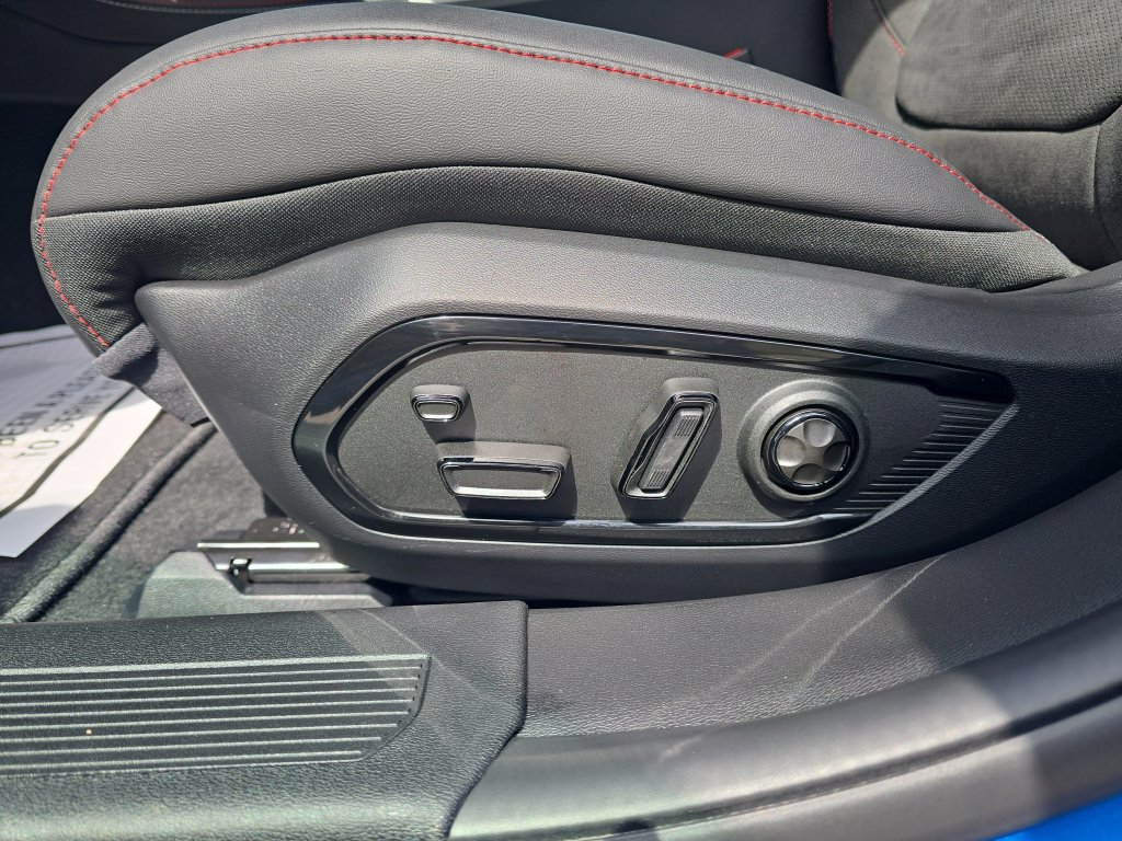 New 2026 Dodge Charger R/T AWD/4WD image 13