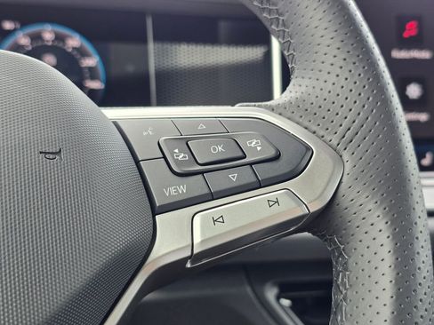 New 2026 Volkswagen Tiguan SE R-Line AWD/4WD image 30