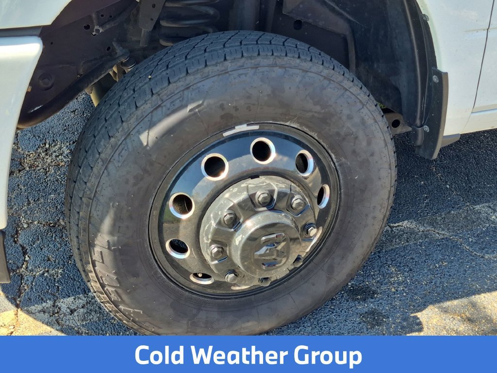 Used 2023 RAM 3500 Big Horn w/ Night Edition AWD/4WD image 9