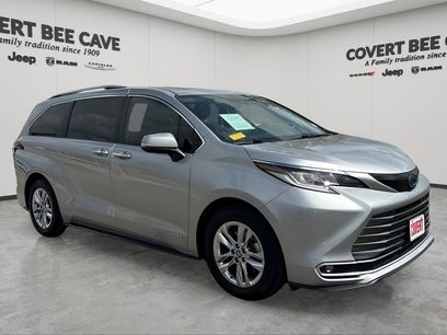 Used 2021 Toyota Sienna Limited