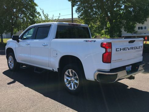Used 2021 Chevrolet Silverado 1500 LTZ w/ Technology Package AWD/4WD image 4